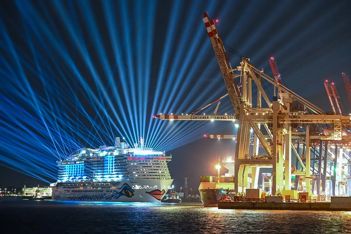 AIDAcosma Taufe Hamburg